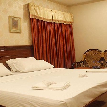 Hotel Chitra Park Thiruchendur Exterior photo