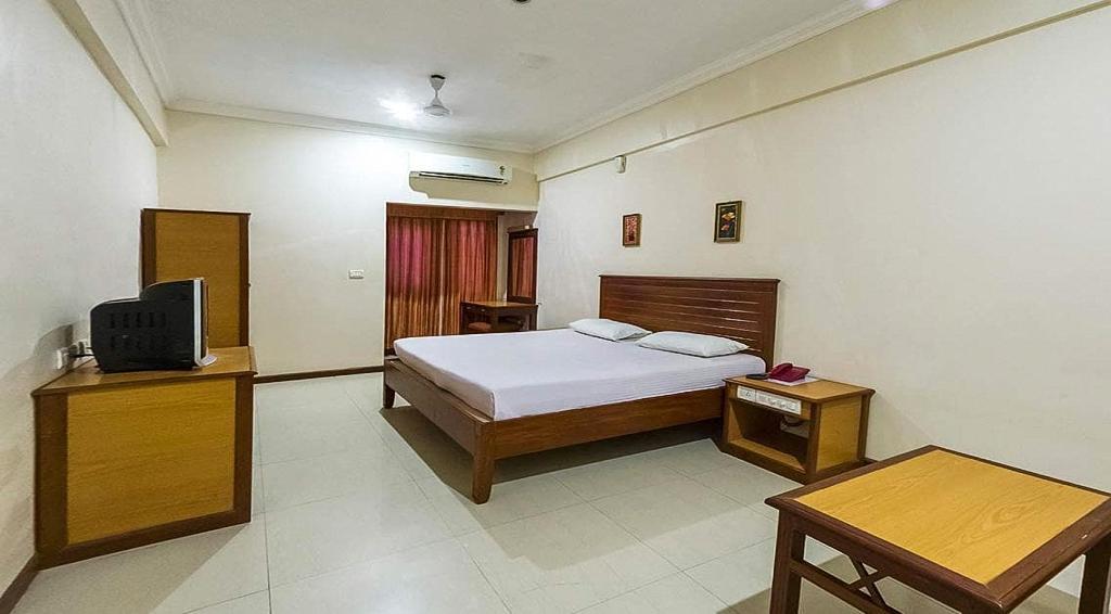 Hotel Chitra Park Thiruchendur Exterior photo