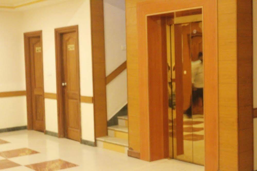 Hotel Chitra Park Thiruchendur Exterior photo